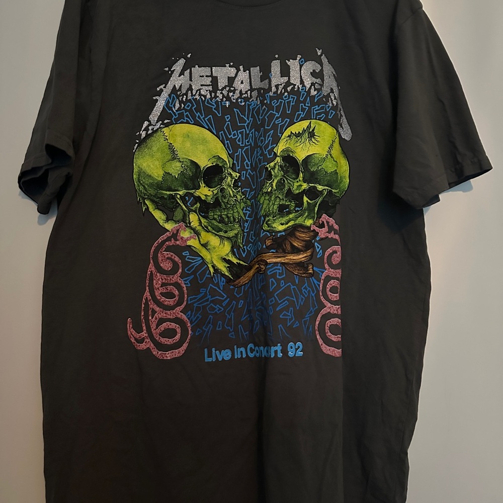 Metallica Black Graphic Tee - Short Sleeve